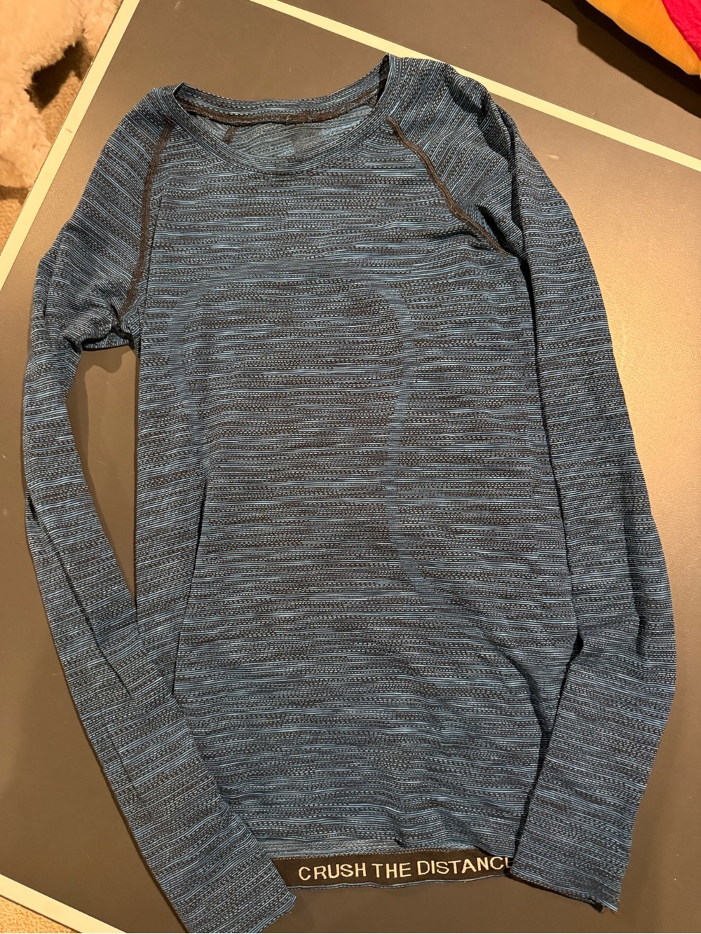 Lululemon long sleeve - women’s size 6